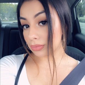 Meet your Posher, Reylena